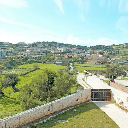 The Vivian - Luxury Stone Villa *